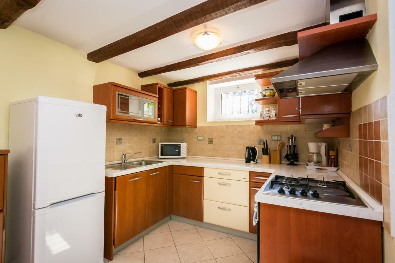 אופטיה Villa Melita מראה חיצוני תמונה